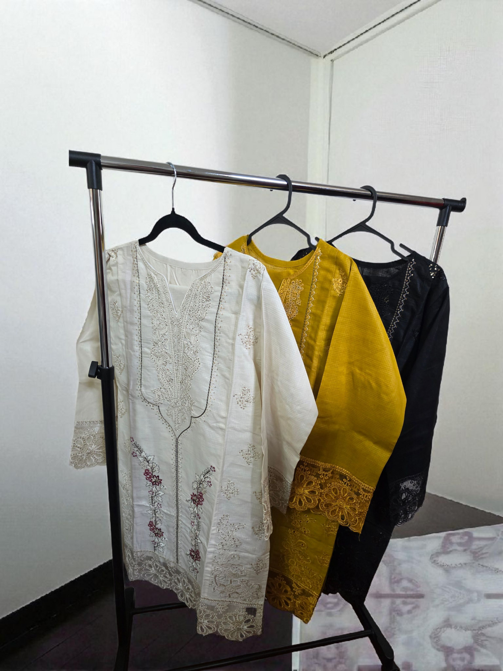 Elegant embroidered 2pc asian set, cotton