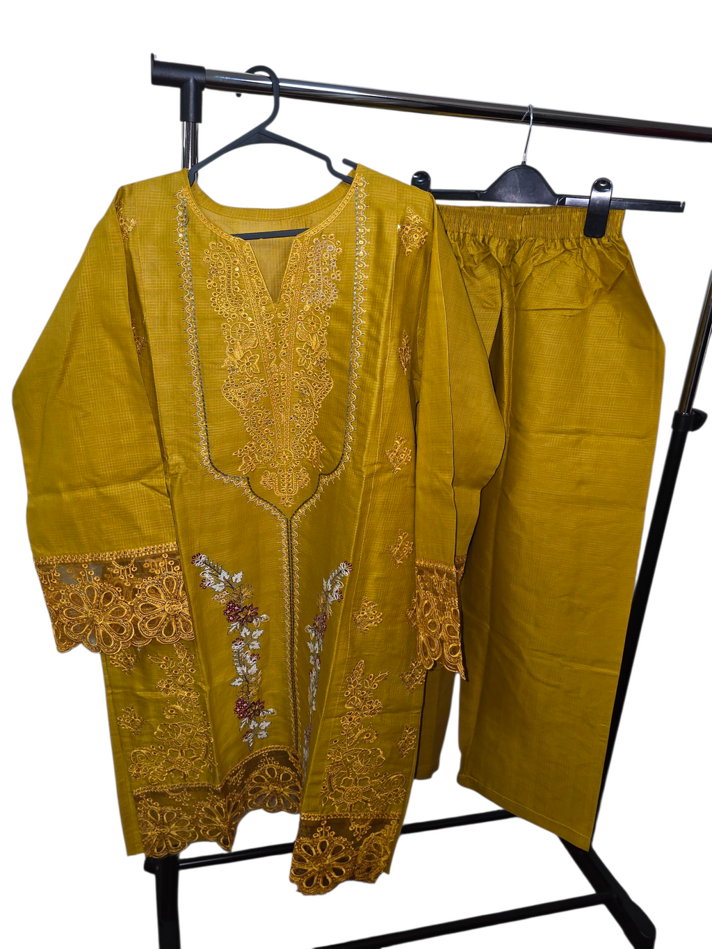 Elegant embroidered 2pc asian set, cotton